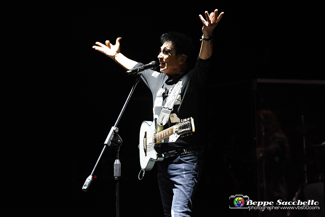 VBS_3918 - Concerto Edoardo Bennato - Peter Pan Rock 'n' Roll Tour.jpg